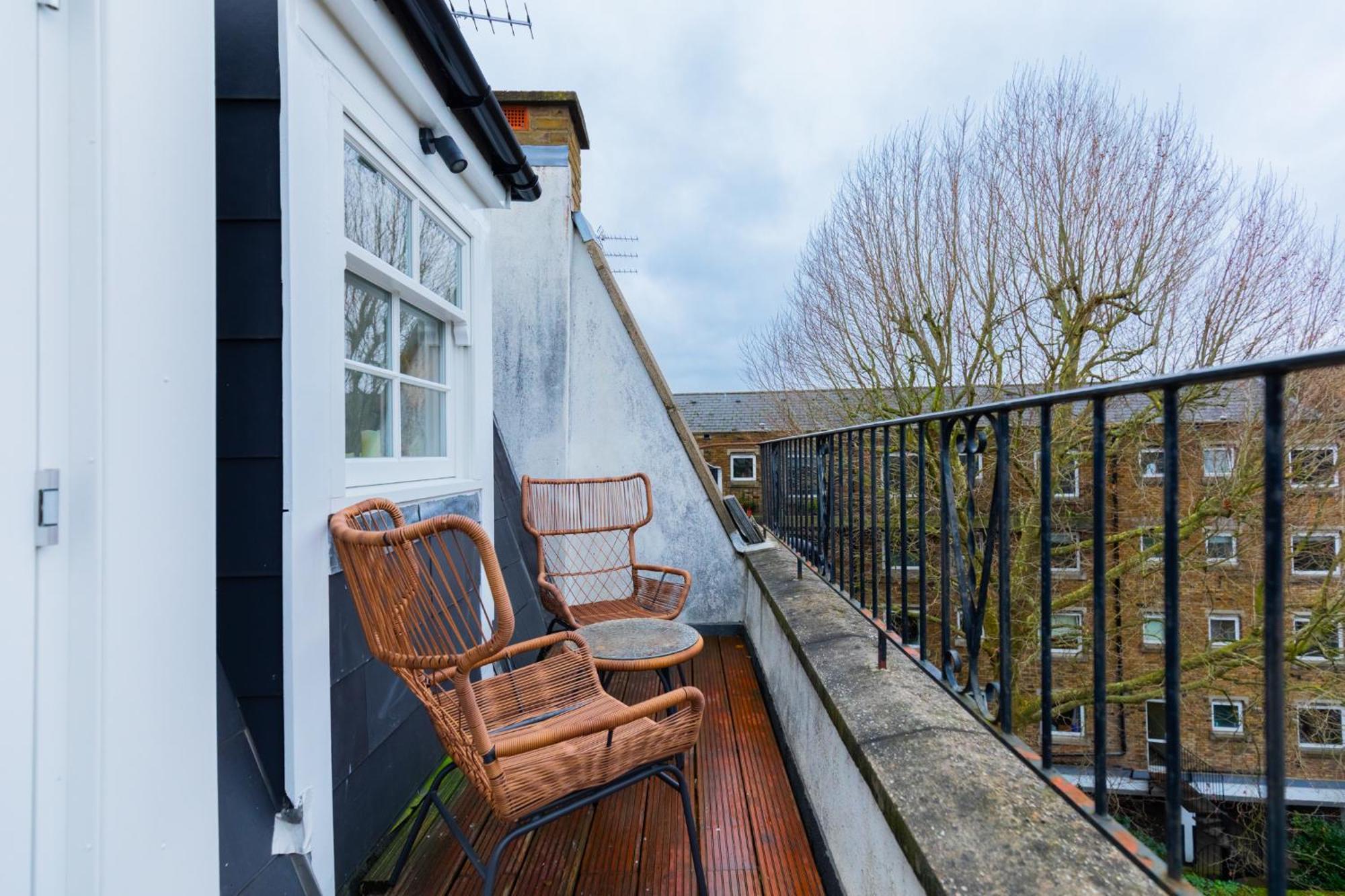 Glorious 2bd Duplex With Balcony Islington * Londra
